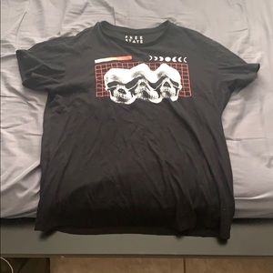 Skull graphic tee